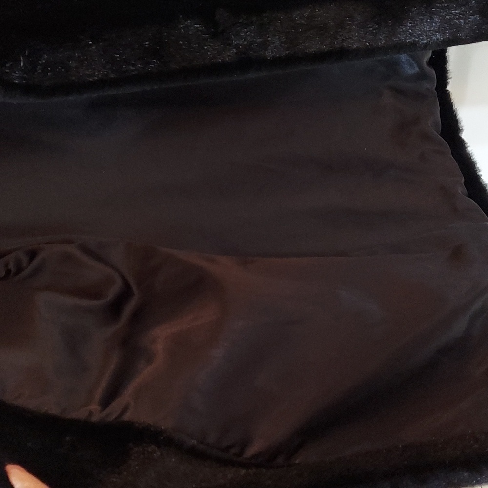 Faux Mink Coat, Size XL, Black Faux Fur‎ Mink Design, Soft Fur, Lined, Pristine! - Picture 7 of 12